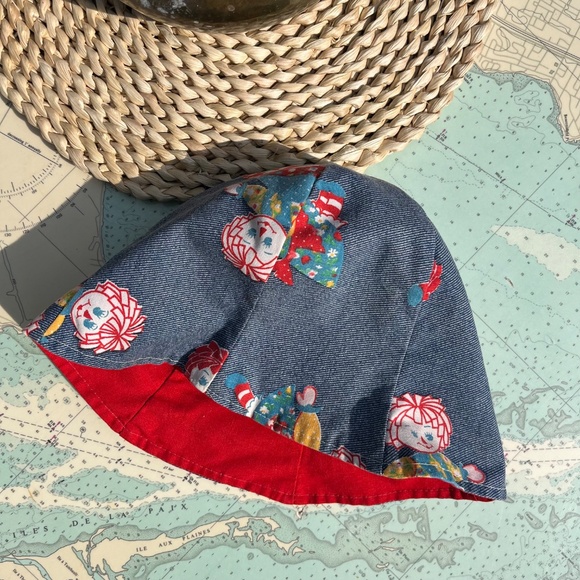 Vintage Raggedy Anne Tulip Style Children’s Bucket Hat - Picture 2 of 3
